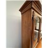 Image 7 : "Vilas" Made in Canada China Cabinet