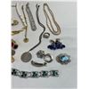 Image 3 : Costume Jewelry Lot