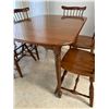 Image 2 : "Vilas" Made in Canada Table and Chairs