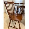 Image 4 : "Vilas" Made in Canada Table and Chairs