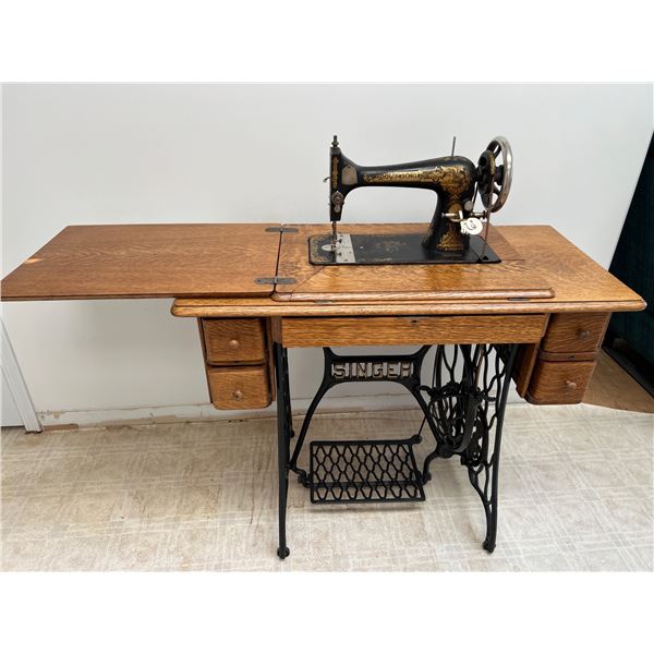 1910 Singer Sewing Machine and Cabinet