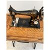 Image 2 : 1910 Singer Sewing Machine and Cabinet