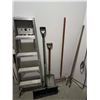 Image 1 : Lawn Tools