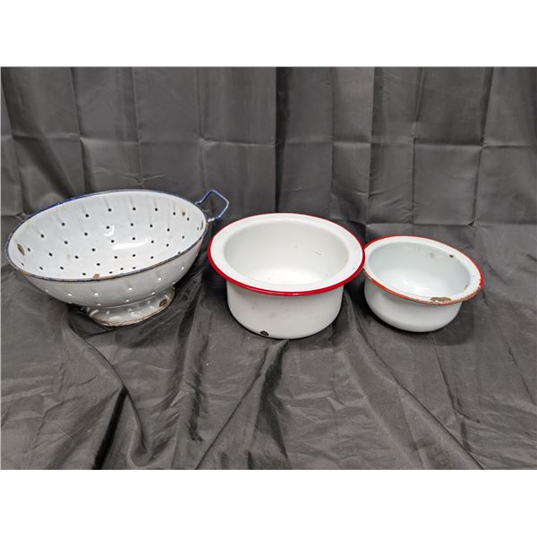 Enamel Strainer And (2) Camnode Pots (Vintage)