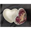 Image 5 : (3) Heart Shape Glass Jewelry Cases