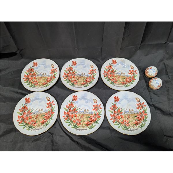 Vintage Sask Tiger lily 6" Plates Plus Salt and Pepper Shakers