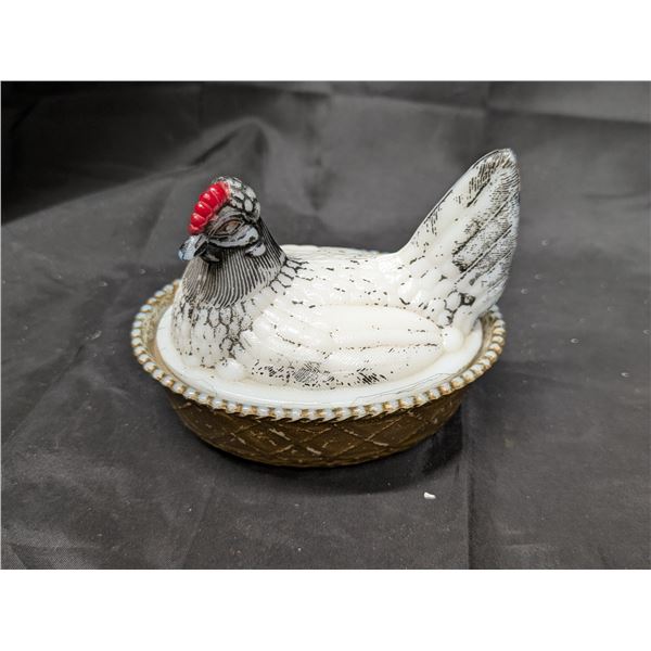 Vintage Milk Glass Nesting Chicken Figurine Capsule