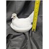 Image 2 : Vintage Large Milk Glass Nesting Chicken Capsule