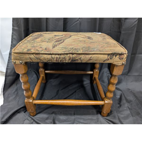 Vintage wooden Stool w/ Duck Design Cushion (Good Condition)