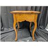 Image 1 : Oak Table (19"x14"x14")