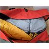 Image 3 : 10 person tent- like new