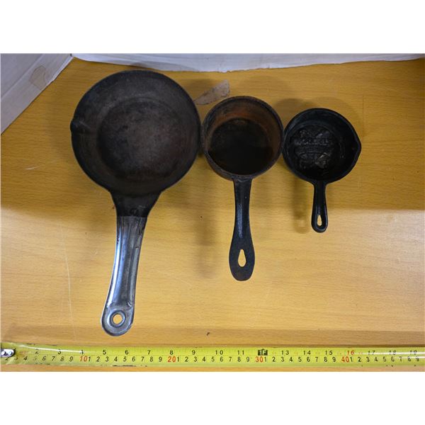 3 Antique miniature frying pans - 2 cast iron