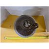 Image 2 : 1 antique whiskey jug
