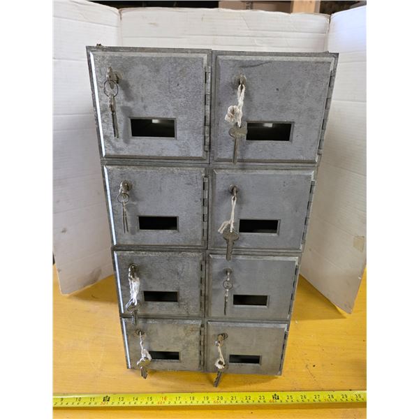 8 door metal mail box w/ keys