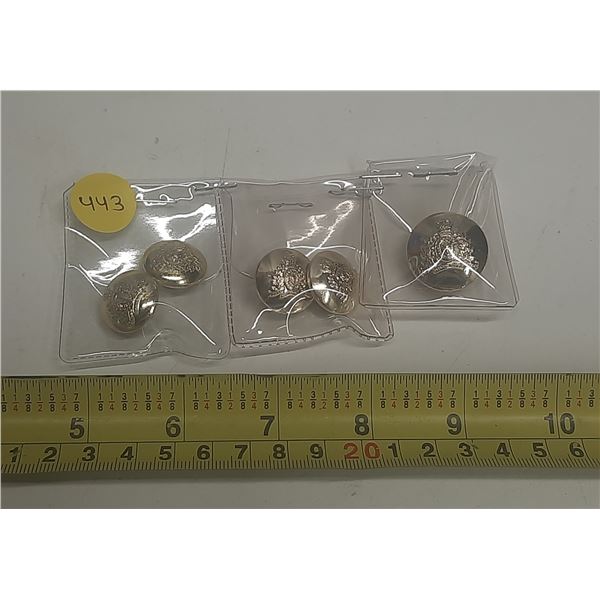 Lot of 5 RCMP buttons, in 3 different sizes.