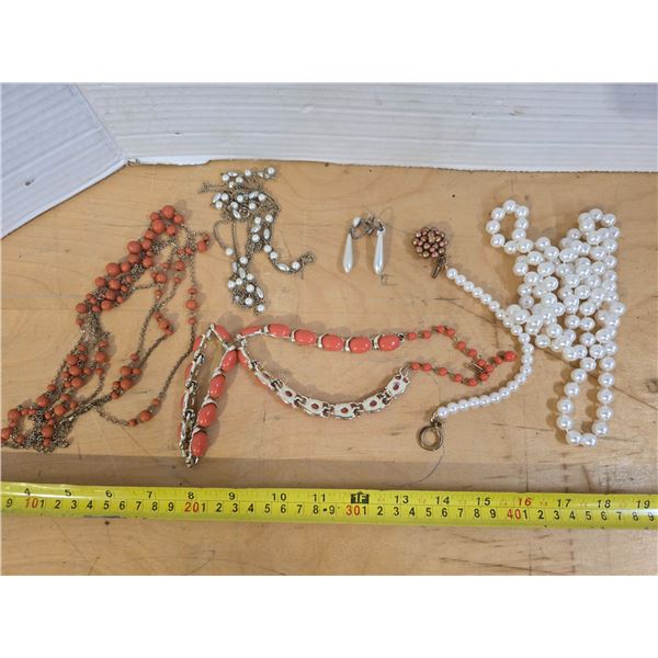 Lot of necklaces and earrings