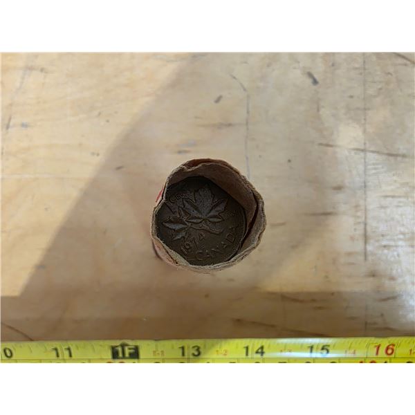 Roll of canadian pennies- various years