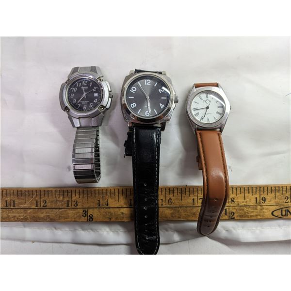 3 men's watches - untested - Casio, PCA
