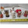 Image 3 : Salt and pepper shaker with misc figures