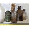 Image 2 : Lot of glass bottles, ink bottles, insulator, and medicine bottles