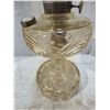 Image 3 : Vintage aladdin washington glass oil lamp- no chimney- amber color