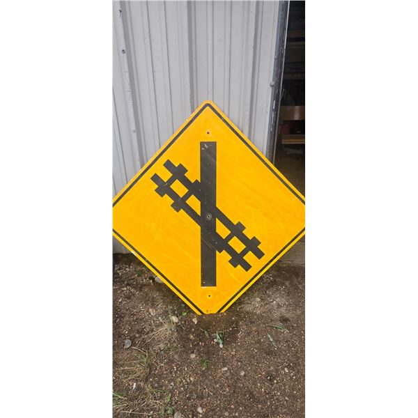 Railroad crossing highway sign 35-1/2"x35-1/2"