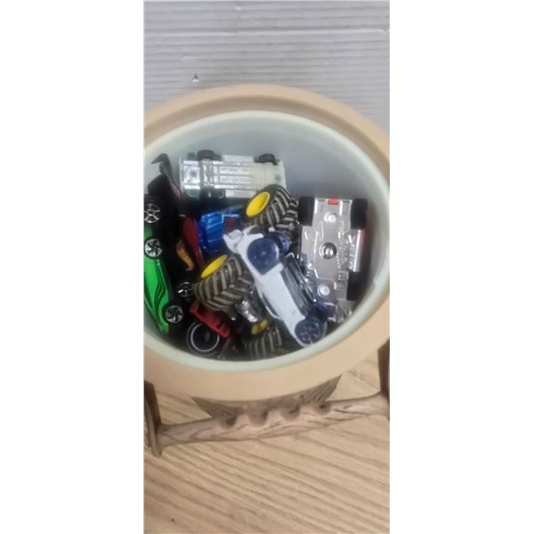 Die cast cars
