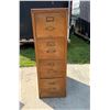 Image 2 : VINTAGE WOOD FOUR DRAWER FILING CABINET