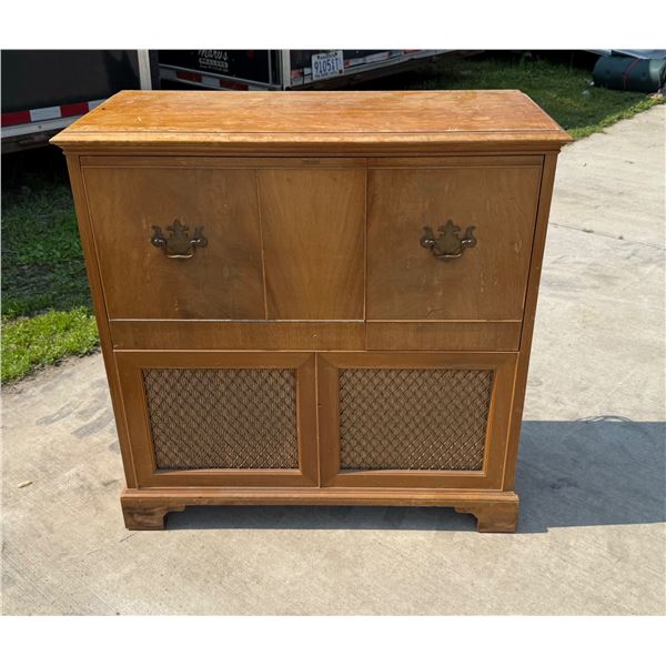 VINTAGE PHILCO STEREO CABINET