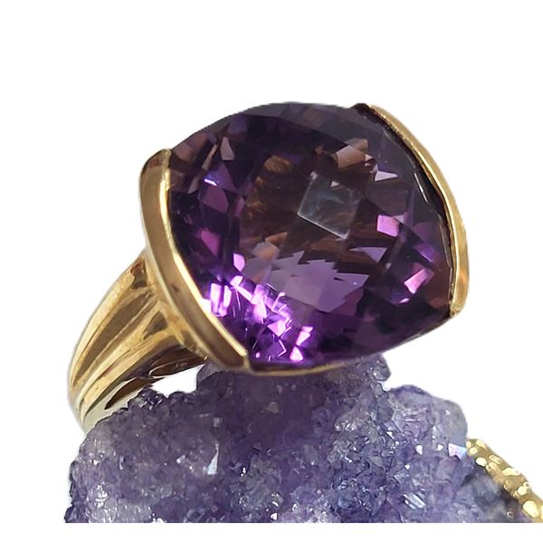 11.00 CT Top-Faceted Genuine Amethyst Ring