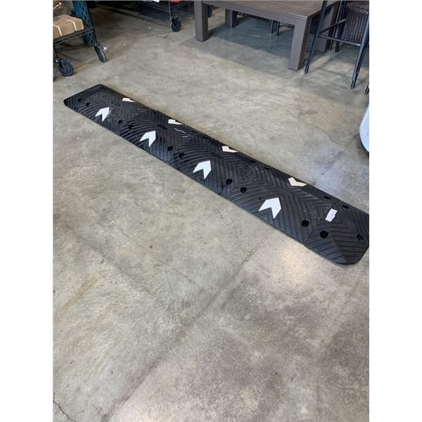 6 SECTION HEAVY DUTY BOLT DOWN PROTECTOR PORTABLE SPEED BUMP