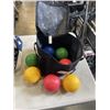 Image 2 : BADMINTON SET AND BOCCE BALL SET