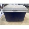 Image 1 : RUBBERMAID COOLER