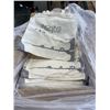 Image 2 : NEW CASE OF REUSABLE BAGS WITH LOGO