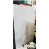 Image 1 : 6' FOLDING MARKET TABLE