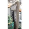 Image 2 : 6' FOLDING MARKET TABLE