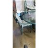 Image 3 : PATIO TABLE WITH UMBRELLA AND 5 CHAIRS