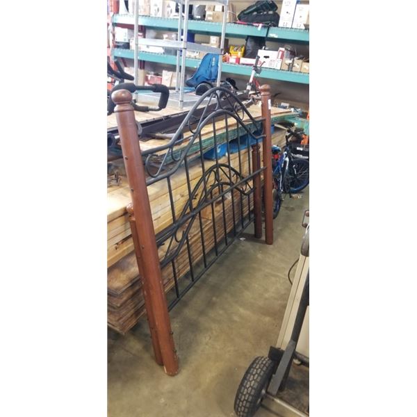 QUEEN SIZE BED FRAME