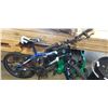 Image 2 : ROSS YOUTH BIKE AND BIKE RACK