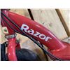 Image 2 : RAZOR ELECTRIC SCOOTER AND ELECTRIC KIDS DRIFTING CART