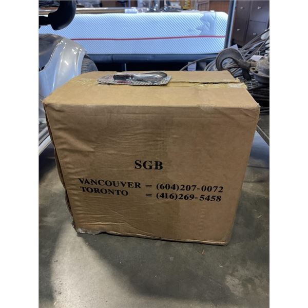 CASE OF METAL HOLE PUCHES, 144 PCS