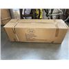 Image 1 : CASE OF 20 ALUMINUM MOPS