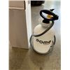 Image 1 : NEW 1.3 GALLON COMPRESSION SPRAYER