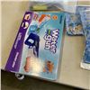 Image 2 : 8 NEW FLOATIES AND A WATER GUN