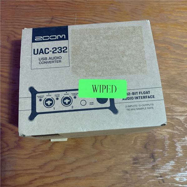 ZOOM UAC-232 USB AUDIO CONVERTER