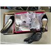 Image 2 : FOUR PAIRS OF NEW WOMEN'S DRESS SHOES SIZE 10 AND11