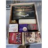 Image 2 : VINTAGE LUNCHKIT AND BOX OF COLLECTOR TINS