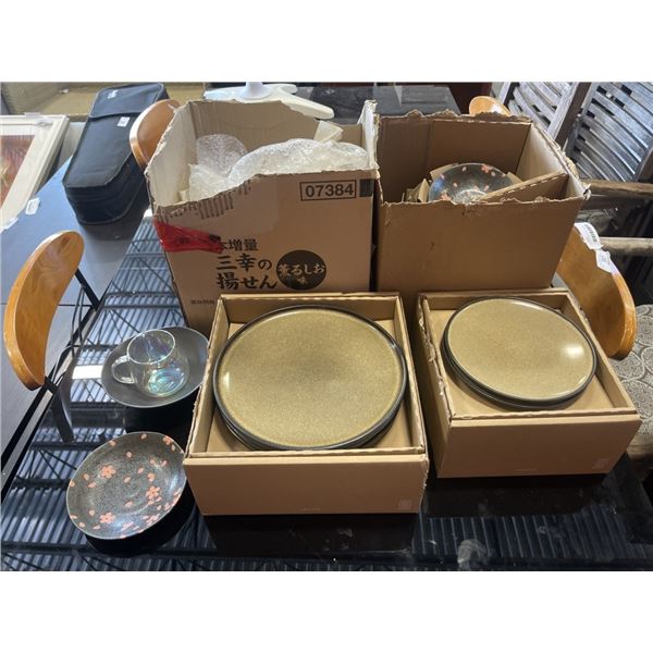 DECORATIVE DINNERWARE SET AND OPALESCENT GLASSWARE