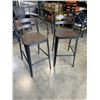 Image 1 : TWO HAMPTON BAY PATIO BAR STOOLS