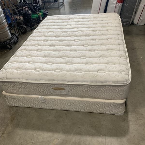 QUEEN SIZE SEARS OPEDIC COMFORT MATTRESS AND BOX SPRING